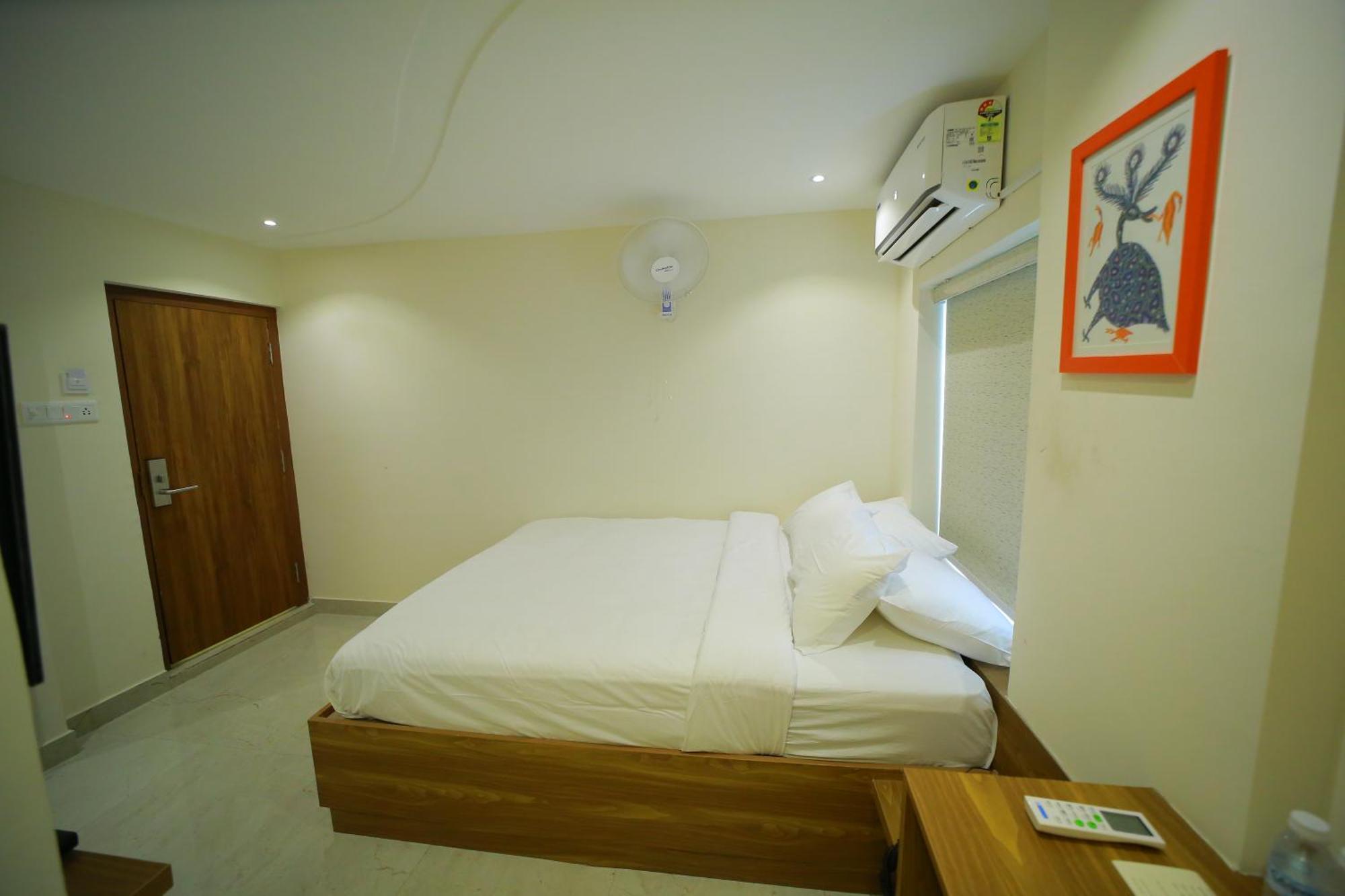 Hotel Dhruv Elite And Banquets à Haïdarabad Extérieur photo